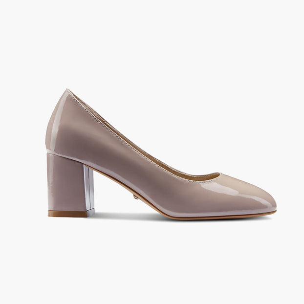 *FIONA - beige patent chunky heel pump