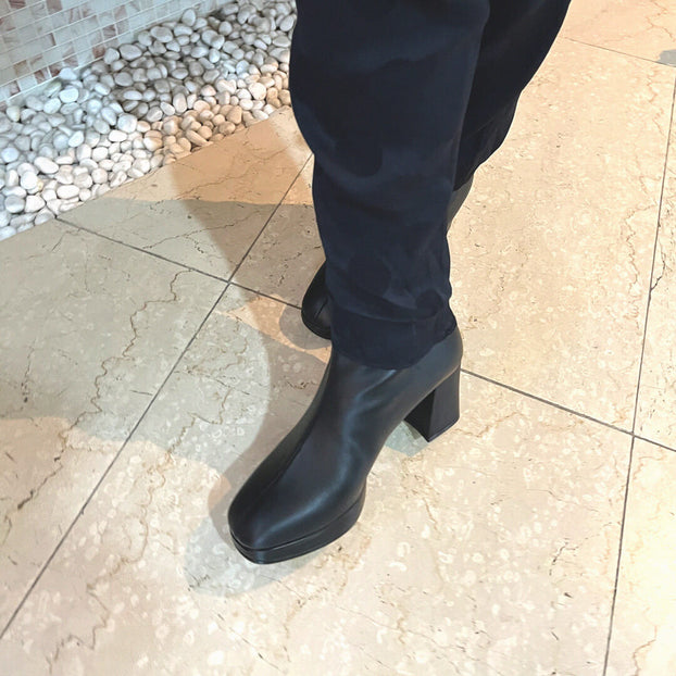 *UK size 1 - NICKY - black, 7/2cm heels