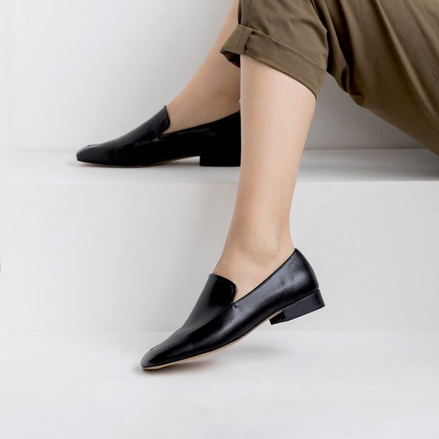 SANDARA - leather loafers