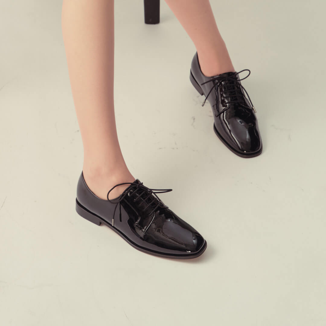 ISLA - lace up loafer