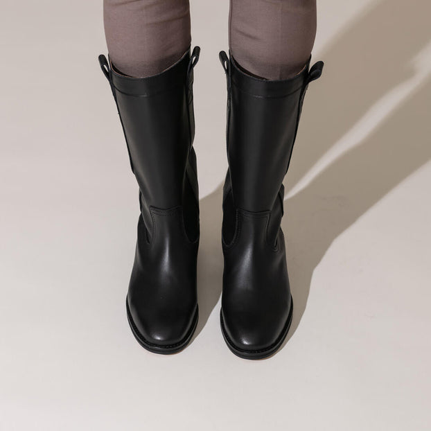 *UK size 2.5 - CHILLIN -black, 3.5cm heels