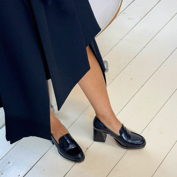 *SHARE BLACK - platform heel brogue