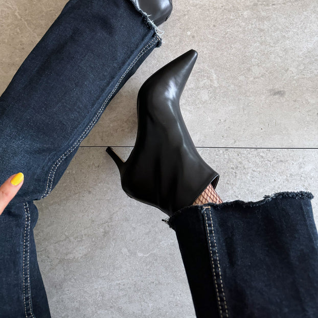 *UK size 2.5 - Top Girl - black leather, 7cm heels