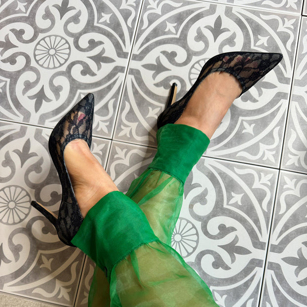 FREE LOVE - lace fabric heel