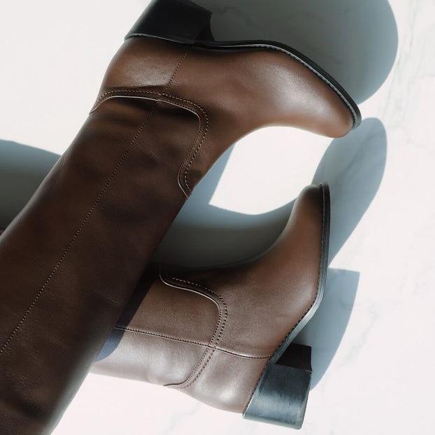 *UK size 13 - MAEVE - black leather, 5cm heels