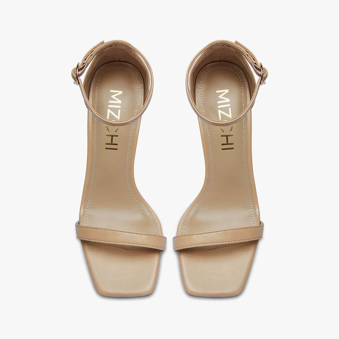 *MINNY - beige strappy sandal