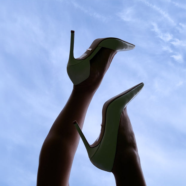 *LALITA WHITE  - d'orsay cut heels