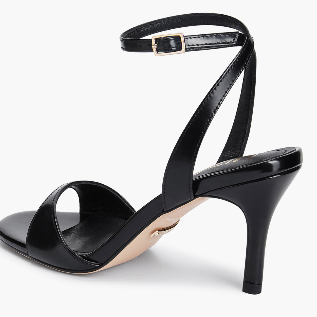 Do Ceu Black - Strappy Leather Sandals