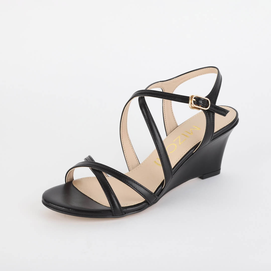 ESSIS - leather wedge