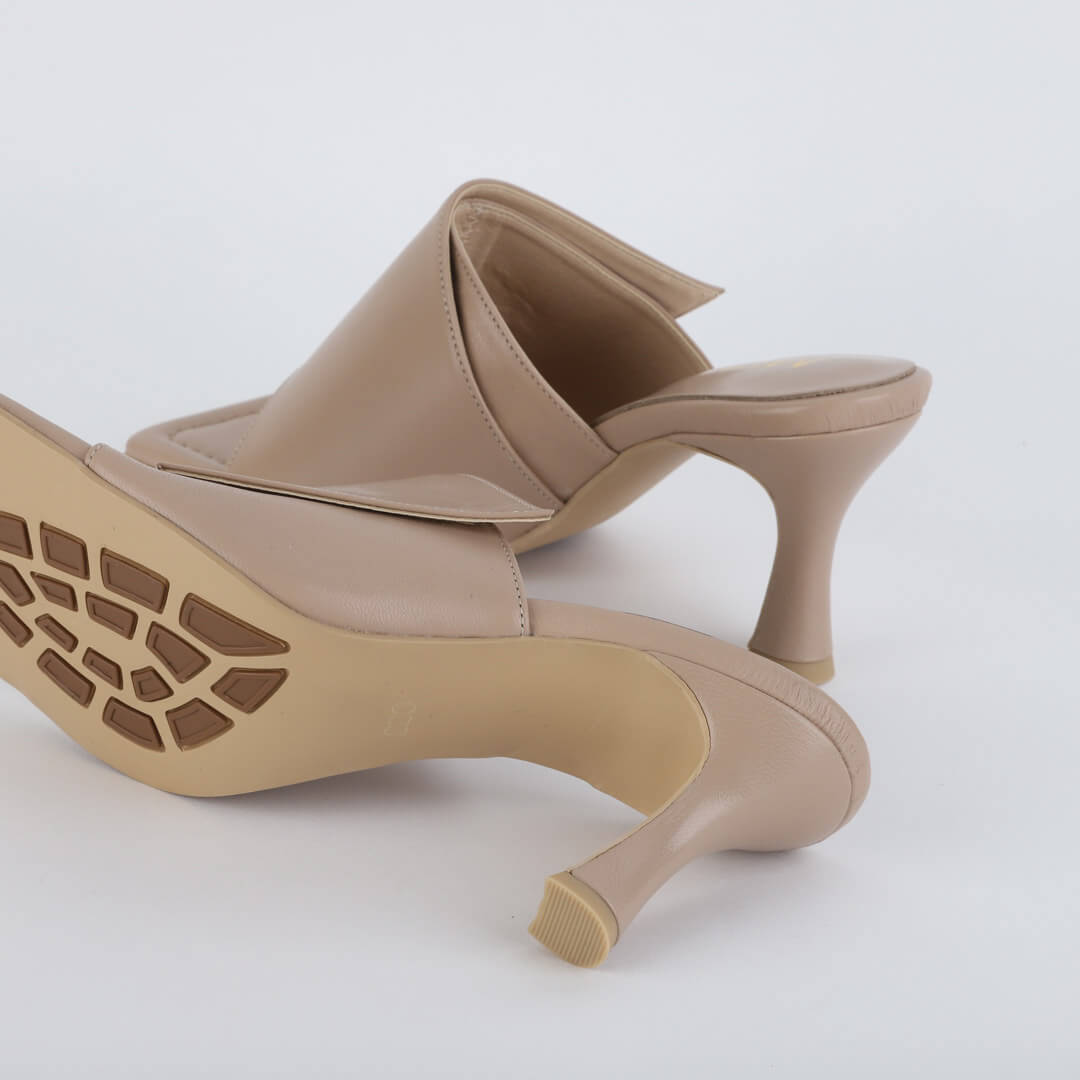 *UK size 2.5 - VALLETTA - ivory, 7cm heels