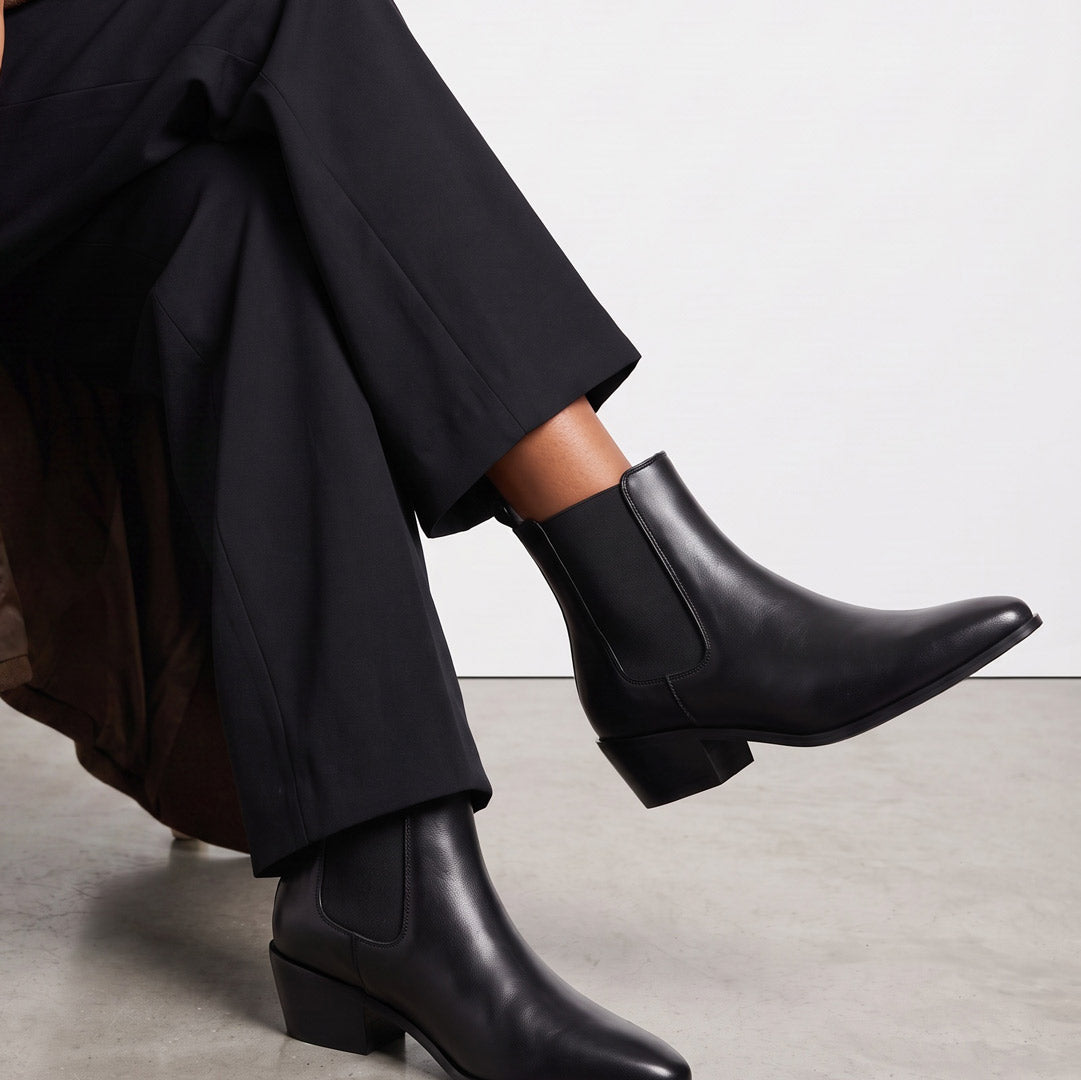 Chelsea Icon - Black Leather