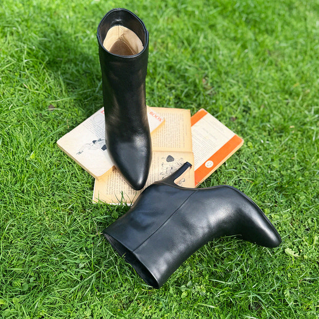 TANYA - black leather ankle boots