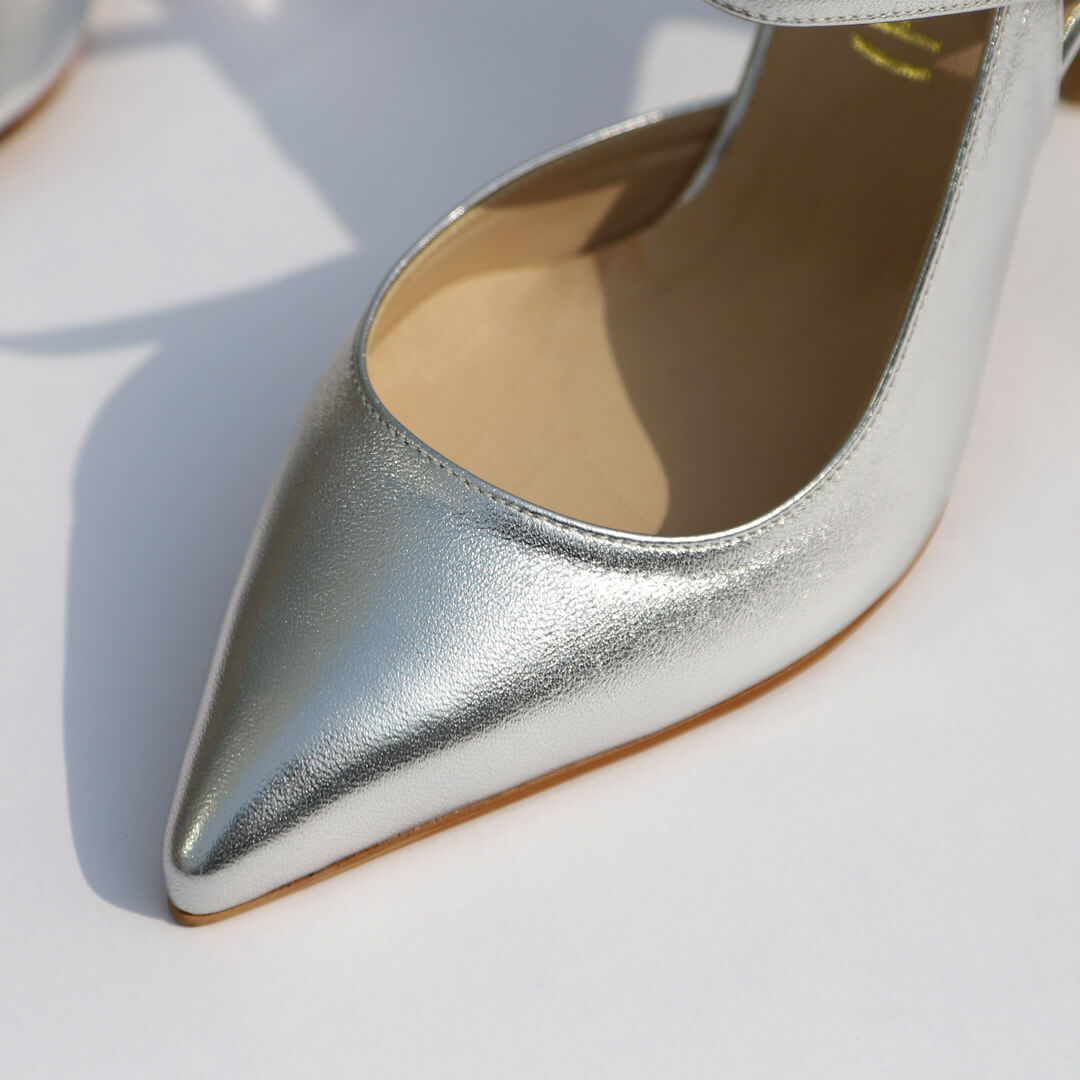 YASMA - strappy leather pumps