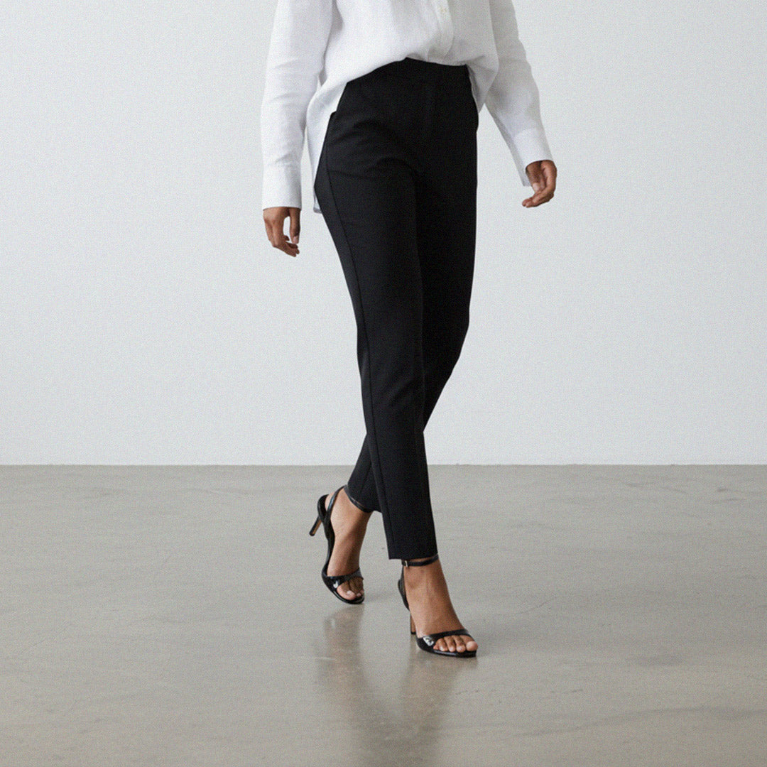 Do Ceu Black - Strappy Leather Sandals
