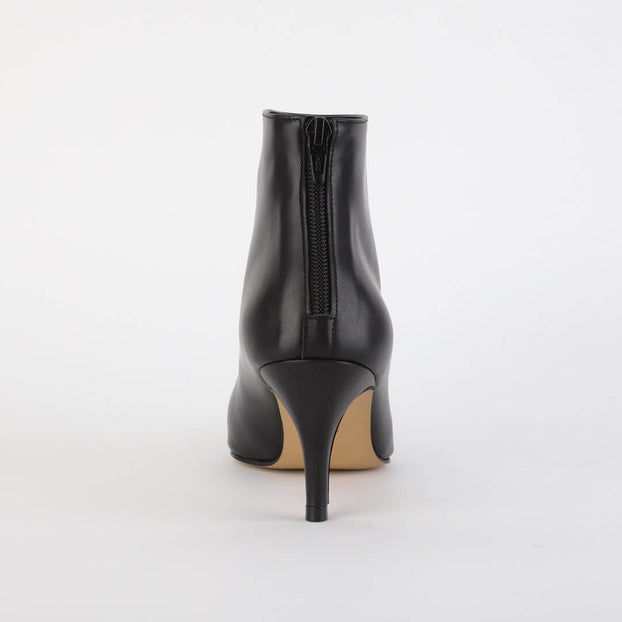 *UK size 2.5 - Top Girl - black leather, 7cm heels