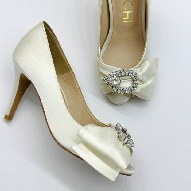 *UK size 13 - WHITE CHAPEL ivory satin , 8cm heels