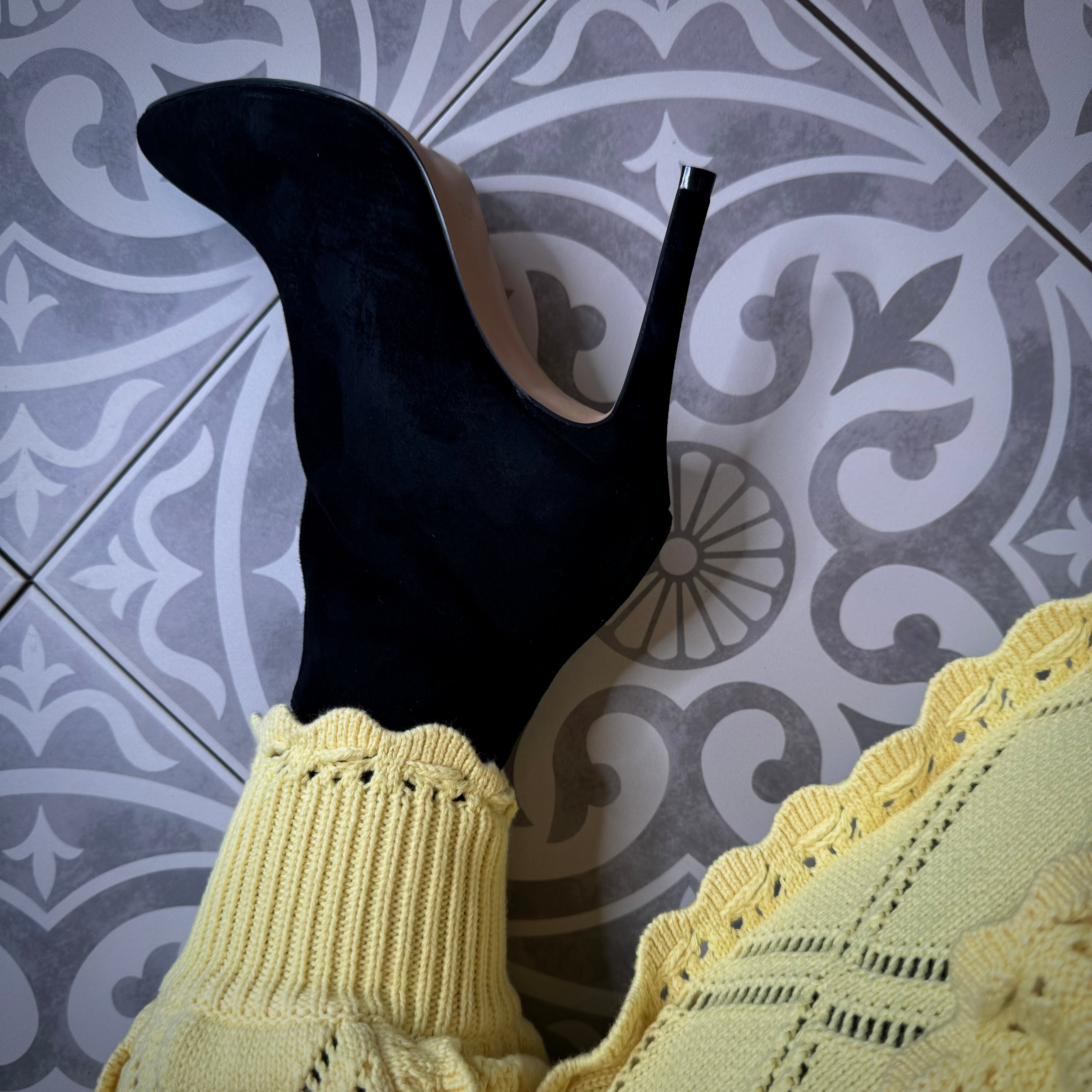 *UK size 13 - OSCAR - beige suede, 9cm heels