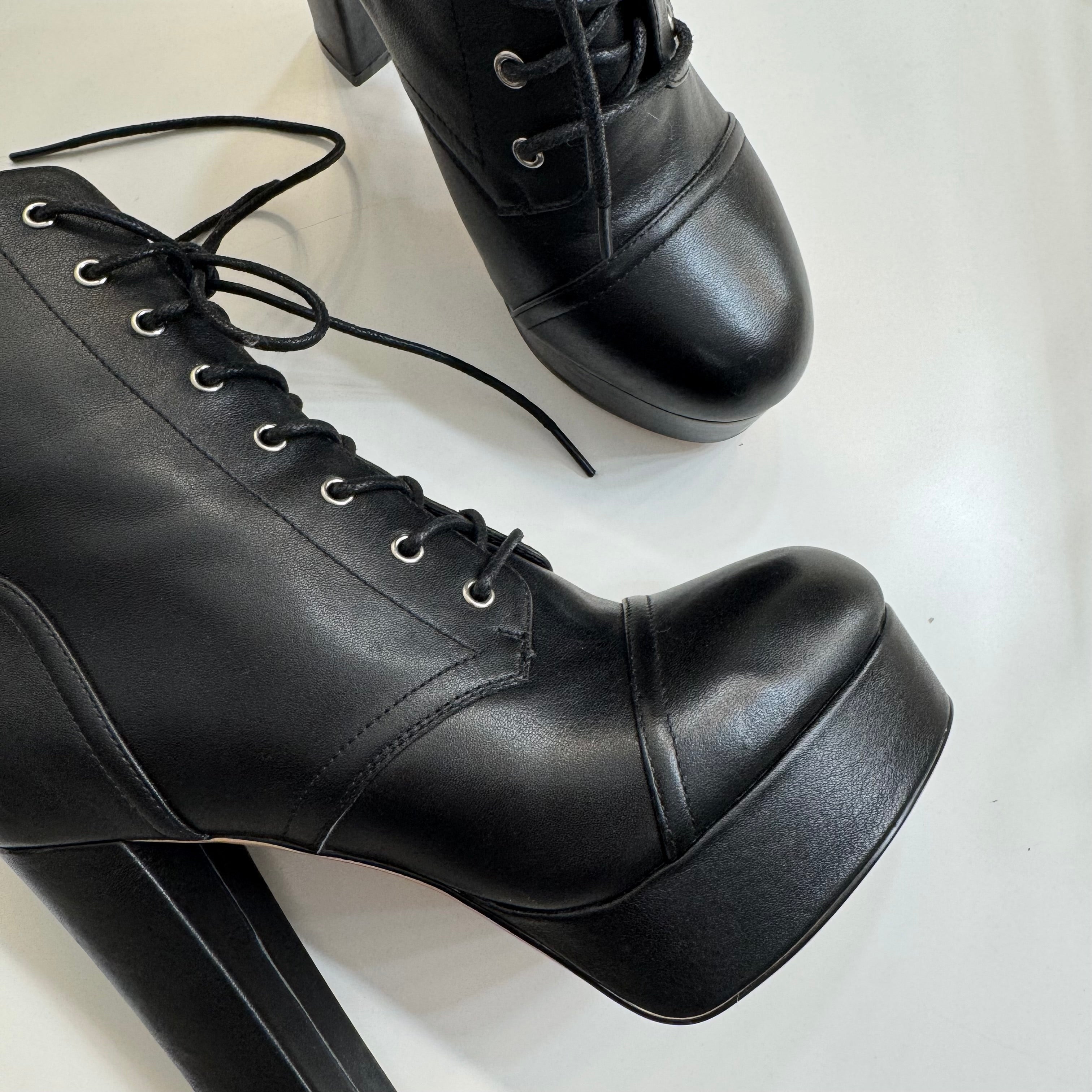 *KINSLEY - lace up platform ankle boots