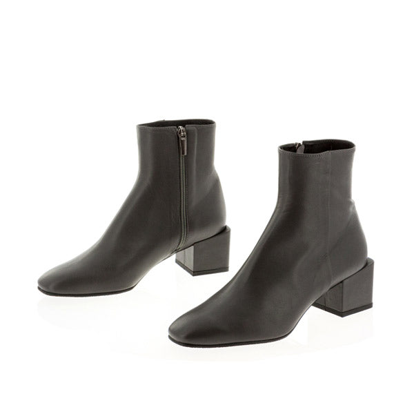*UK size 2.5 - KUNIS - black, 5cm heel