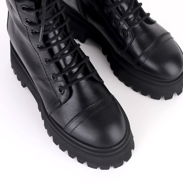*UK size 2 - TROPAZ - black, 4cm heels