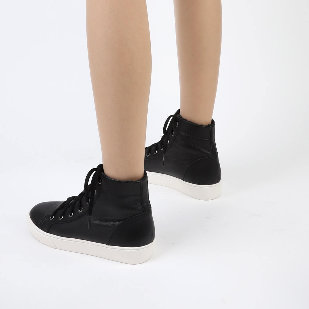 TAIS - fur lined hi-top sneakers