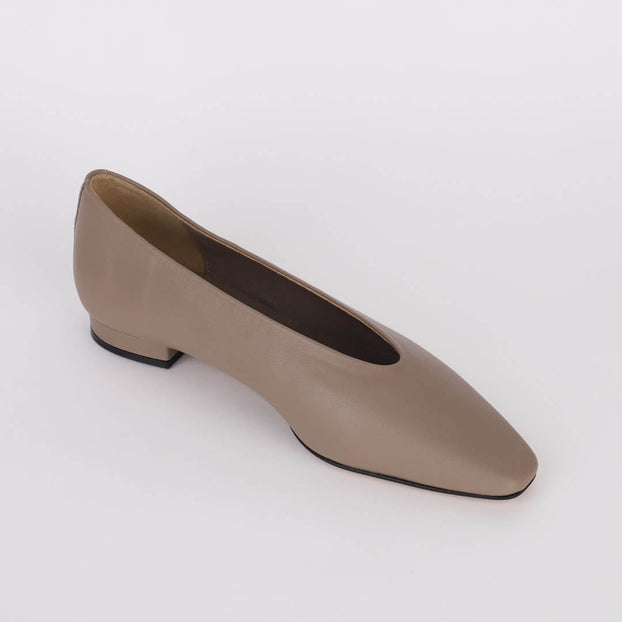 *LETSBE - light beige, 1.5cm size UK 2.5