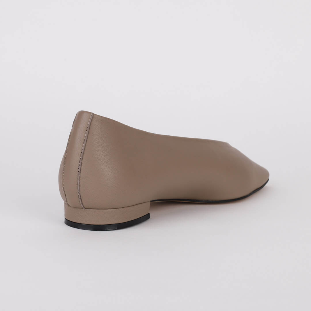 *LETSBE - light beige, 1.5cm size UK 2.5