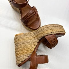*COBURG - camel, 12cm size UK 1 (production sample - slight variations in heel tones)