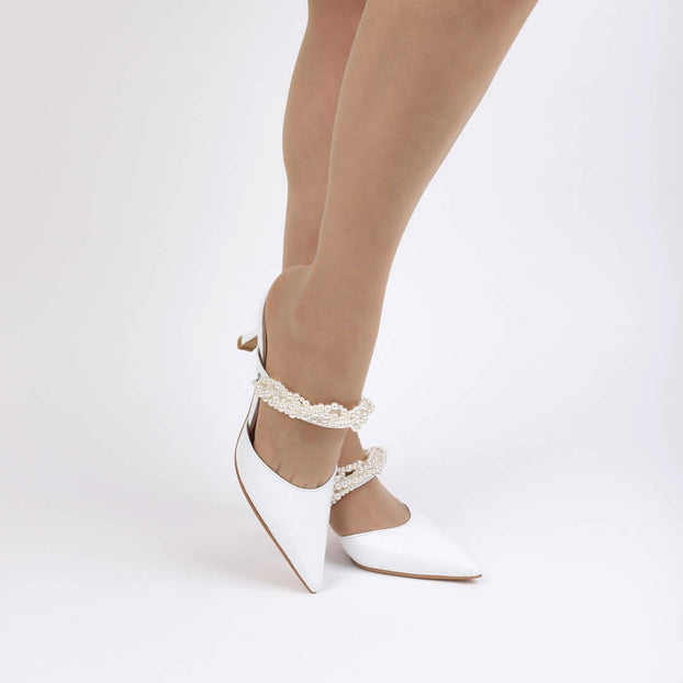 *POLIE - white, 4cm size UK 1 (worn in photo shoot)
