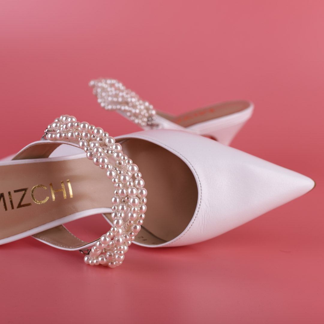 *POLIE - white, 4cm size UK 1 (worn in photo shoot)