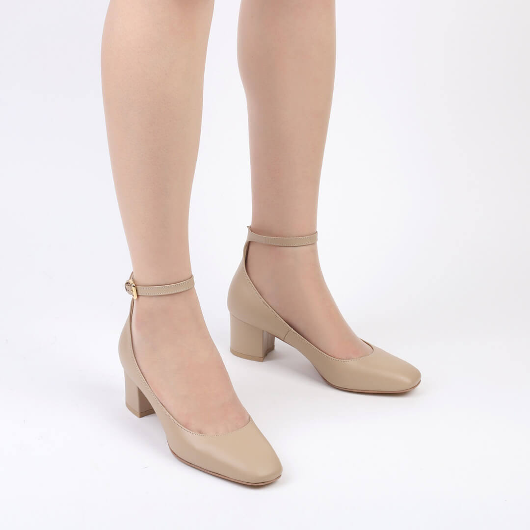 *UK size 1 - HEPWORTH - beige, 5cm heels