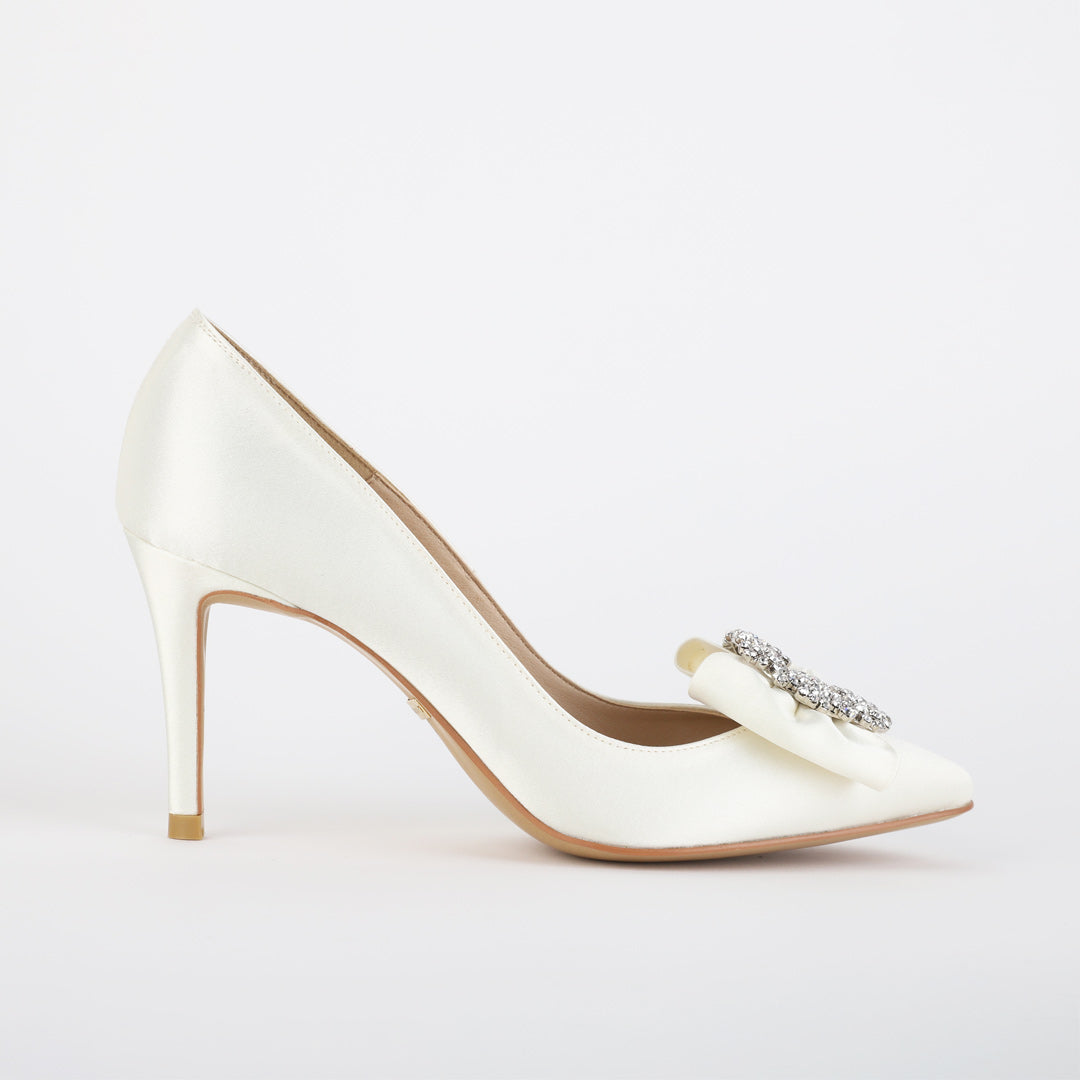 *CREME - ivory, 10cm size UK 1 (detachable broach)
