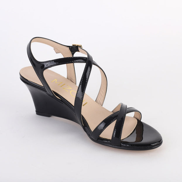 *ESSIS - black patent, 6cm size UK 2.5
