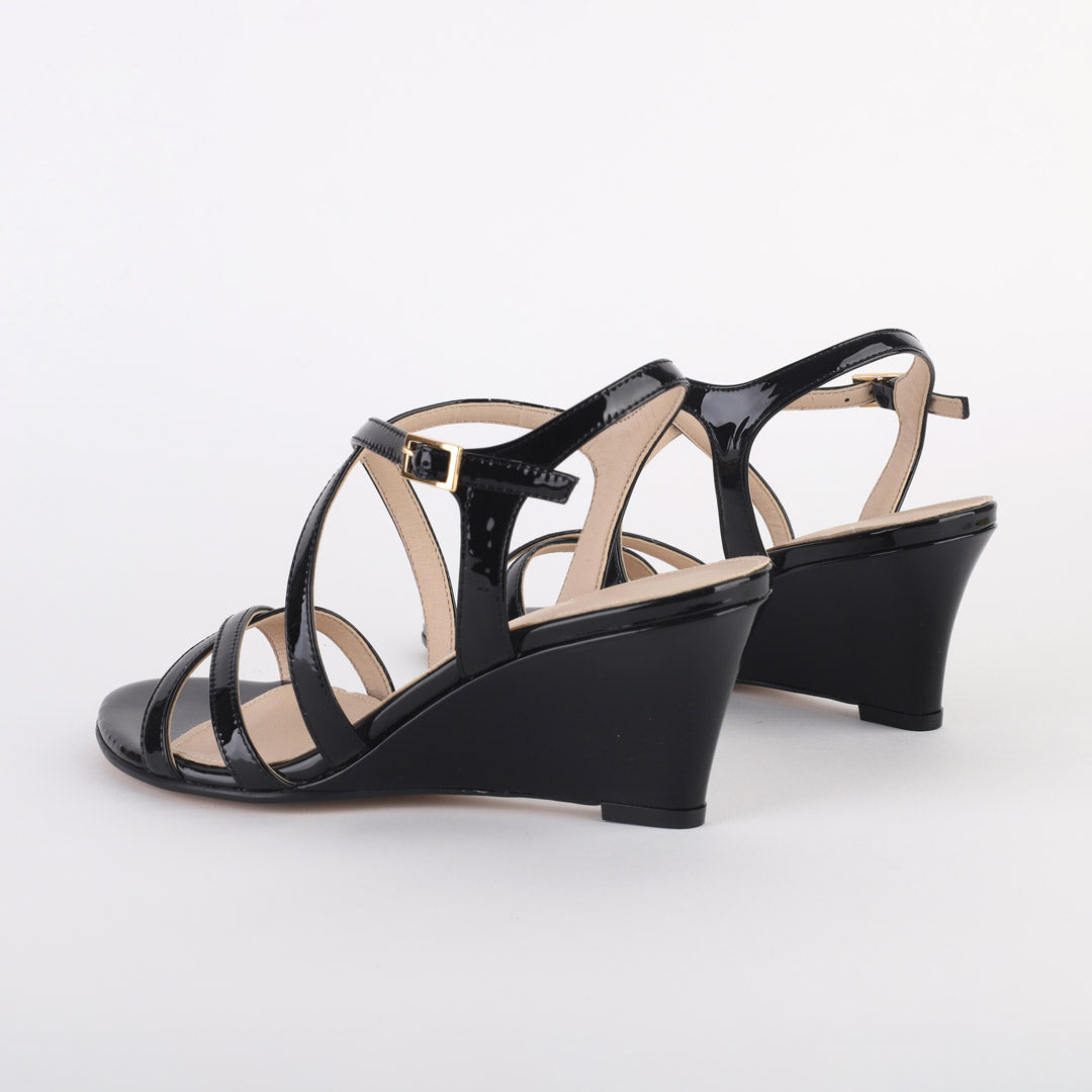 *ESSIS - black patent, 6cm size UK 2.5