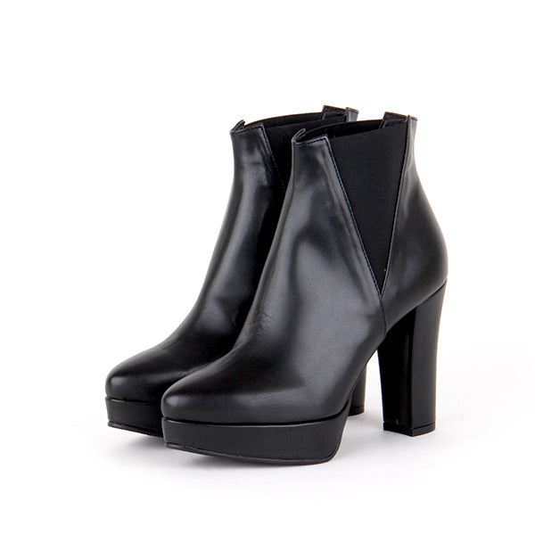Petite Black Leather Platform Ankle Boot EU 35