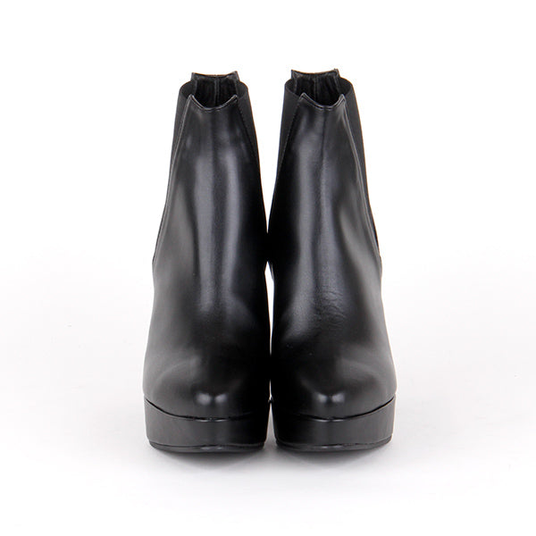 *INGA black leather, 10/2cm by MIZCHI Pretty Small Shoes