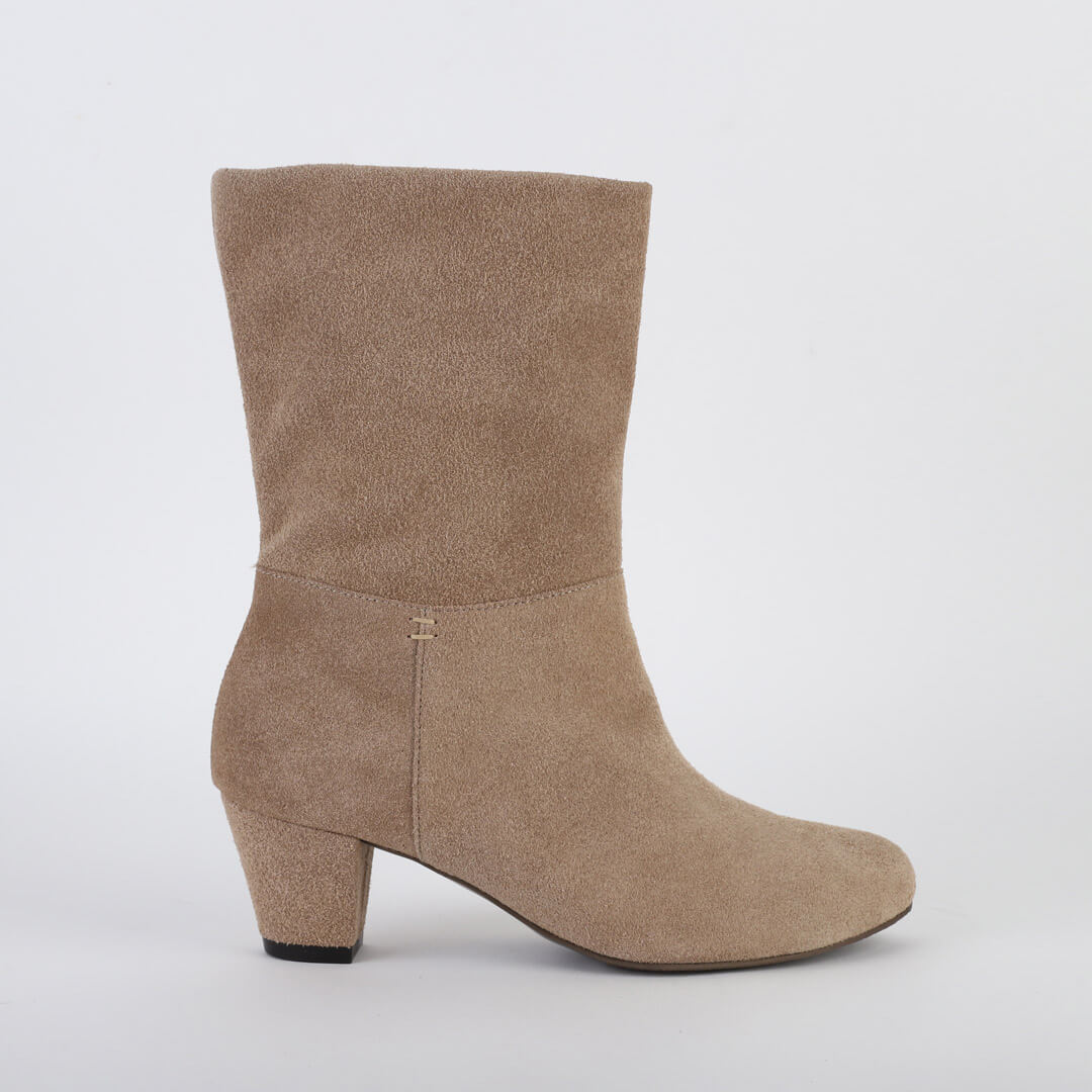 LOMI - loose boots