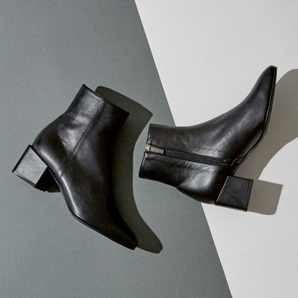 KUNIS - leather ankle boot