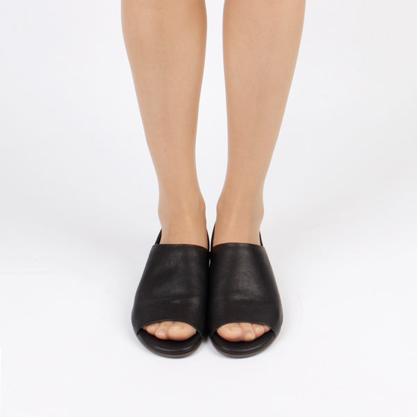 DAST - sandals