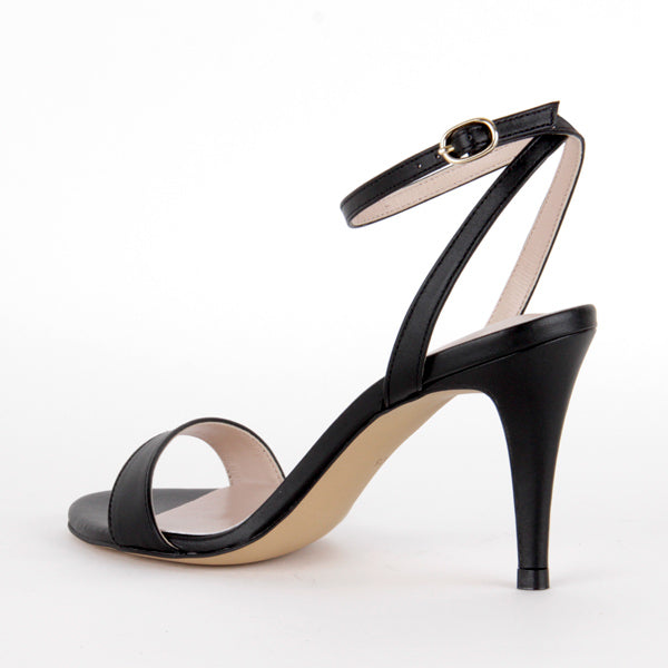 *MEGAN - black, 8cm size UK 3