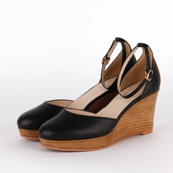 BAKU - closed toe wedge