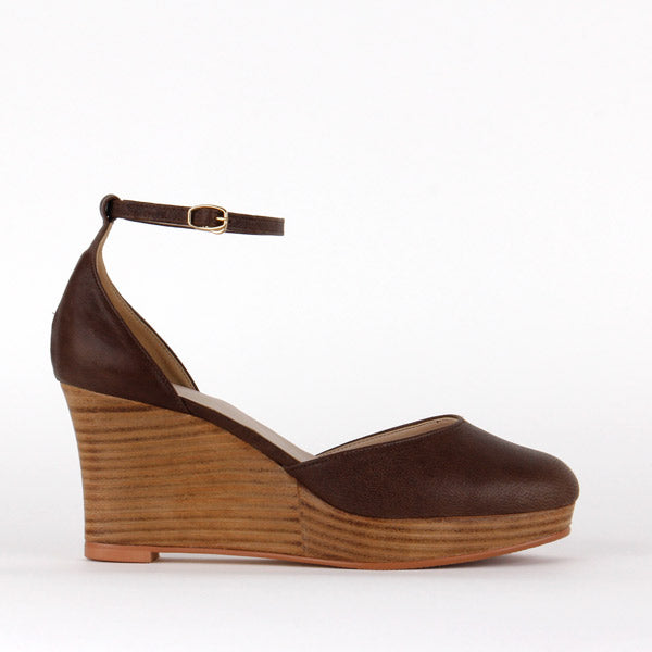 BAKU - closed toe wedge