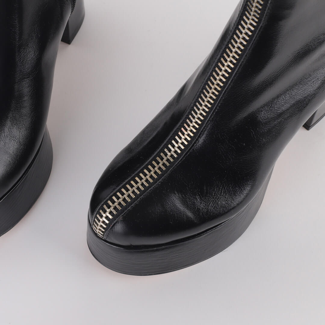 *WANGARI - black, 10/4cm size UK 3