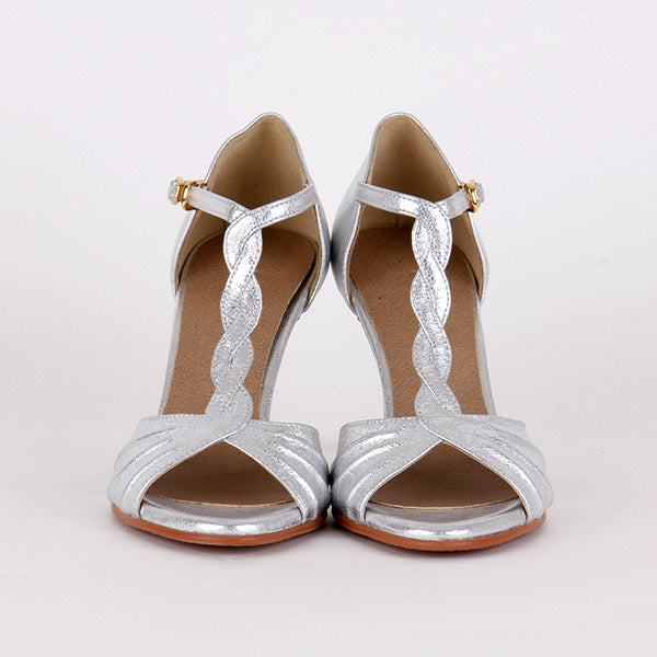 *SALSA - silver, 8cm size UK 2