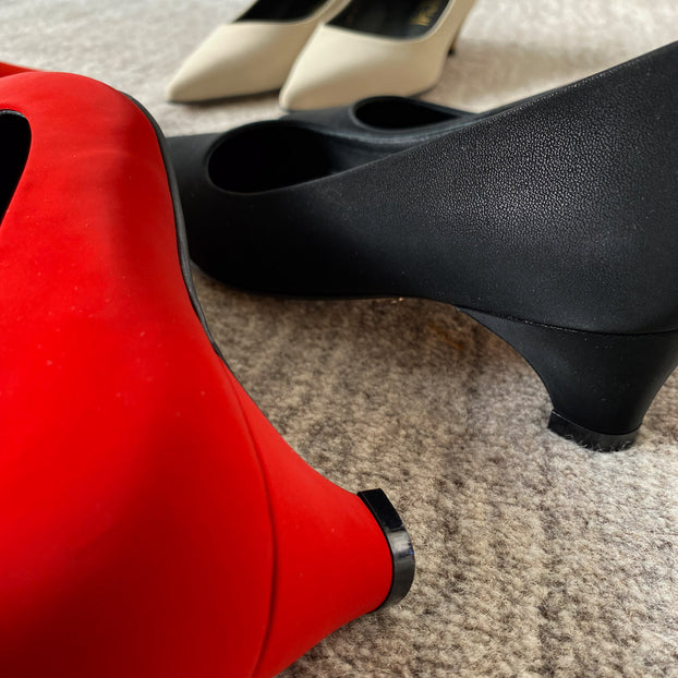 CHAVA - velvet leather pump
